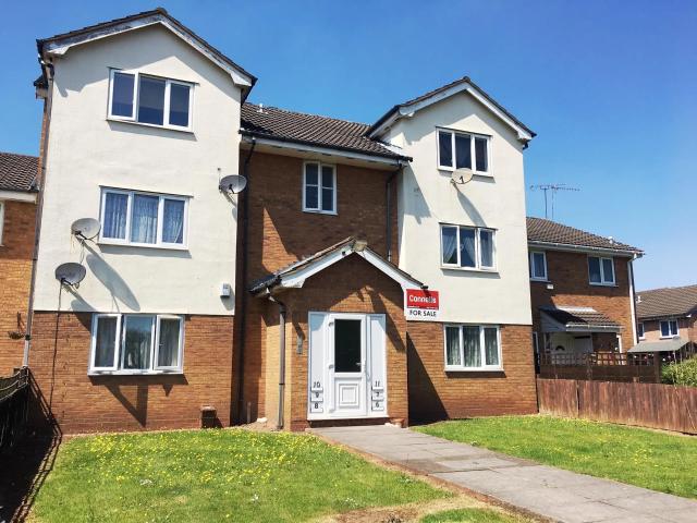 apartment in Canterbury Close Rowley Regis, B65