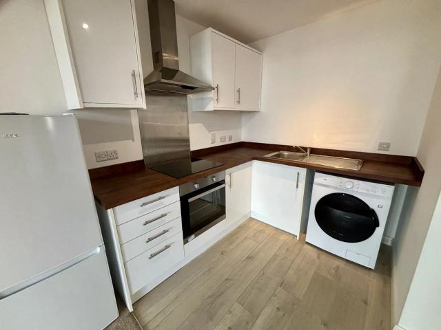 apartment in Cape Road Warwick