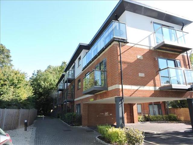 apartment in Caravan Lane Rickmansworth