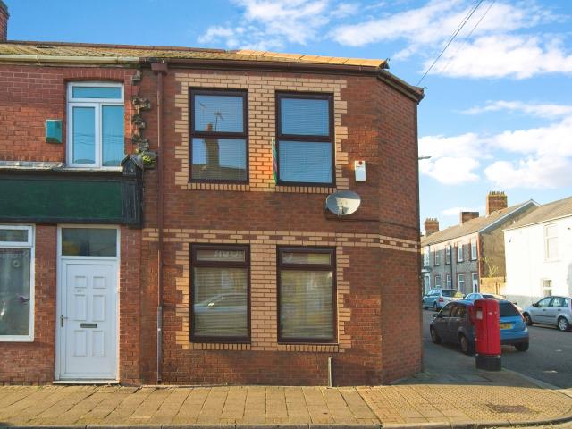 apartment in Carlisle Street, Cardiff