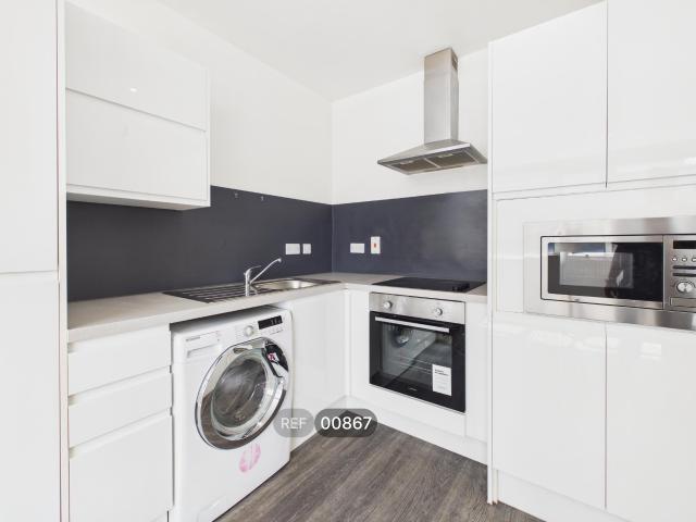 apartment in Centre Court, Paragon Street, Hull, HU1 3PW