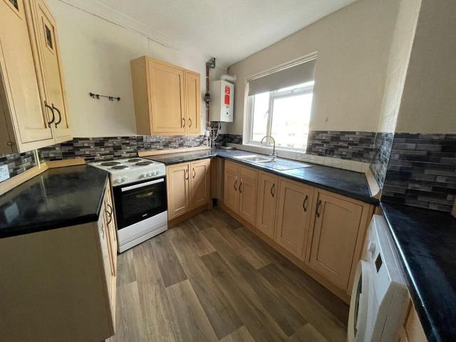 apartment in Church Road, Ashford, TW15 2