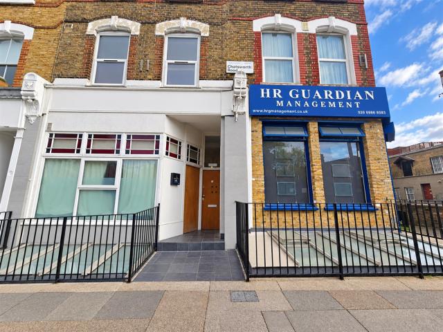 Apartment In Chatsworth Road, London E5