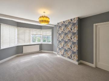 apartment in Chiswick Village, Chiswick, W4