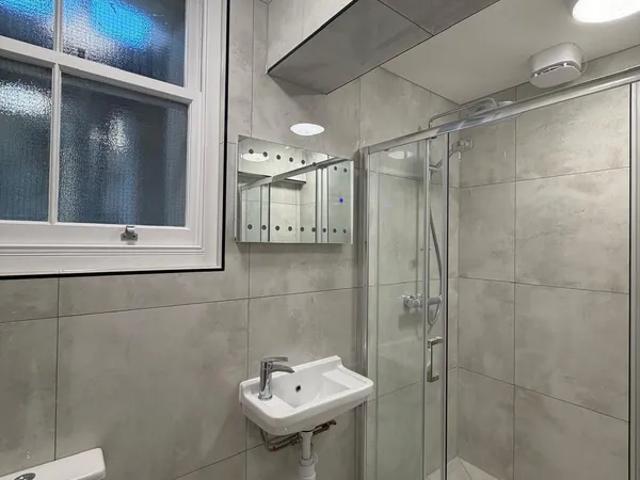 apartment in Cromwell Road, Hove