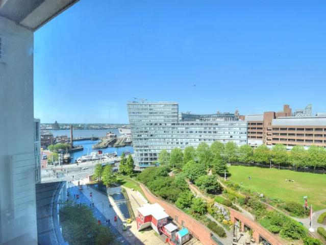 apartment in Custom House Place, Liverpool