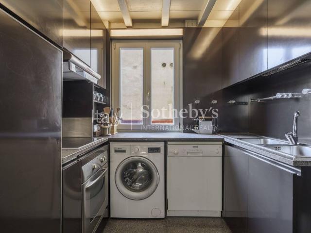 Apartment in a Medieval Tower in the Heart of the Oltrarno
