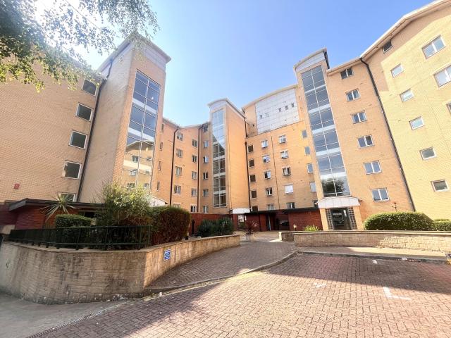 apartment in Adventurers Quay, Cardiff Bay