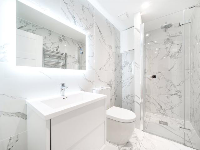 apartment in Addison Road, Holland Park, W14
