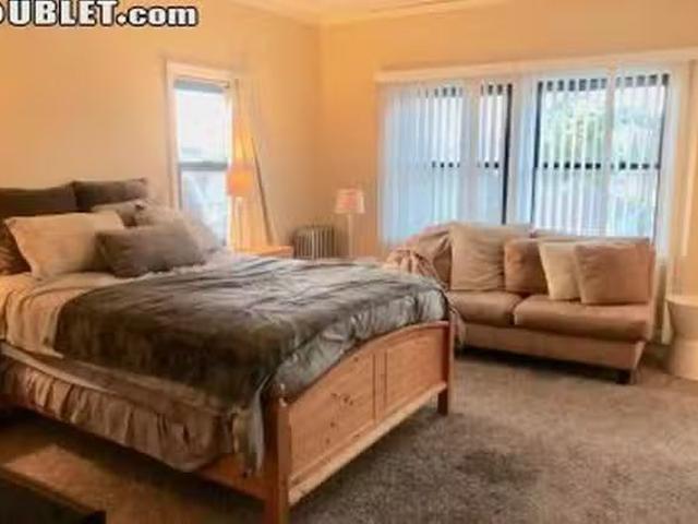 Apartment in Alameda