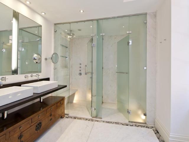apartment in Albert Hall Mansions, London, SW7