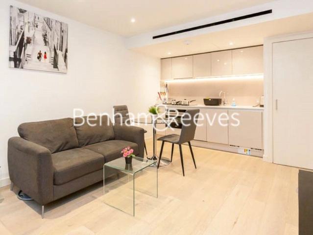 apartment in Albion Place, London, W6