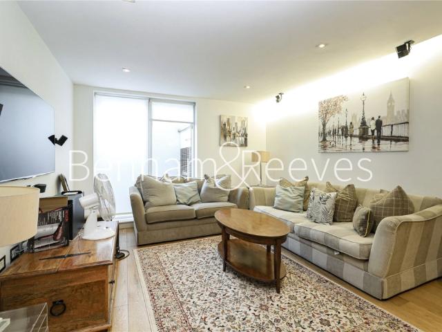 apartment in Allsop Place, London, NW1