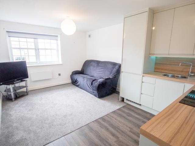 Apartment in Apartment 201, Egremont Russet Building, 9 11 Wellington Street, Hull, HU1 1UF