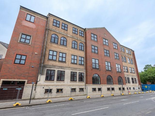 apartment in Apartment 227 Sovereign Court, 182 High Street, Kingston Upon Hull, HU1 1BW