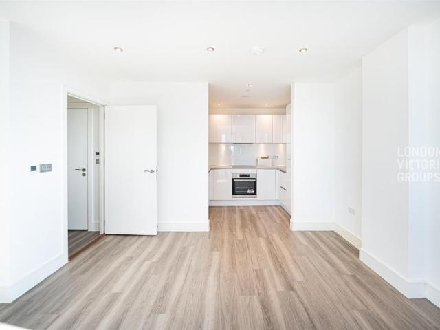 apartment in Ashwell House, Healum Avenue, Southall
