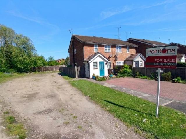 apartment in Avebury Close, Crowhill, Nuneaton, CV11 6SP