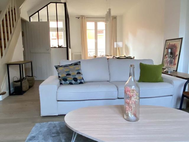 Apartment in Avenue Max de Nansouty, Asnières sur Seine for 110 m² with 4 bedrooms