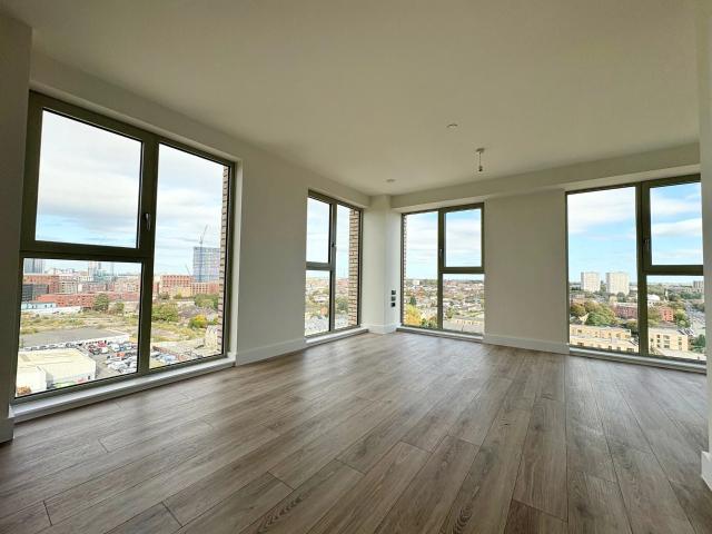 apartment in Boulevard Plaza Bristol Street