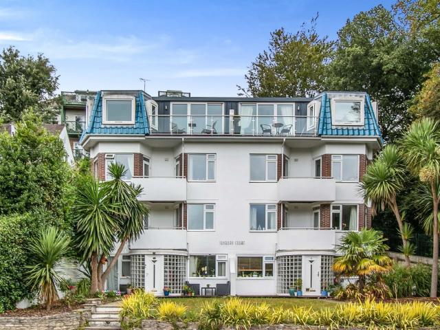 apartment in Bourne Avenue Bournemouth