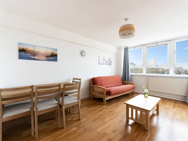 apartment in Babington Court