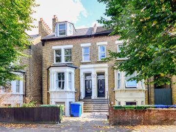 apartment in Barry Road