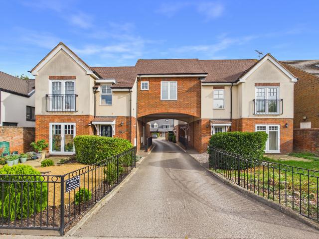 apartment in Bicester Road, Aylesbury, Buckinghamshire