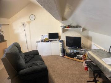 apartment in Birkby Hall Road, Huddersfield