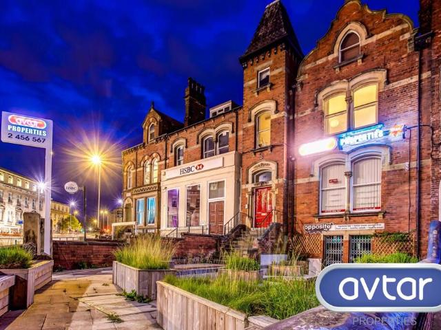 apartment in Blenheim Terrace, University