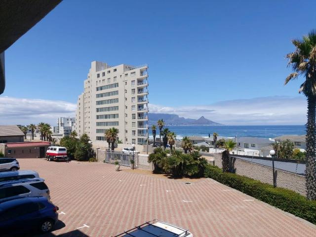 apartment in Bloubergstrand, Blouberg, Western Cape