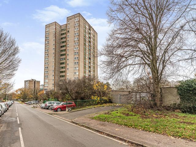 apartment in Brent Court, Silam Road, SG1