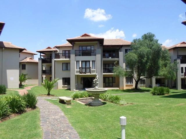 apartment in Broadacres, Sandton, Gauteng