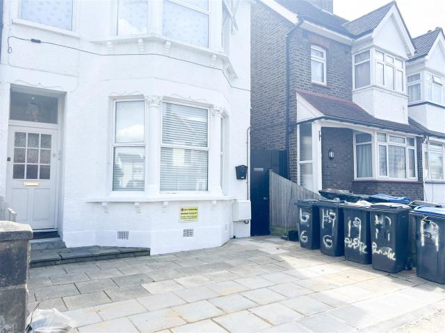 apartment in Godson Road, Croydon