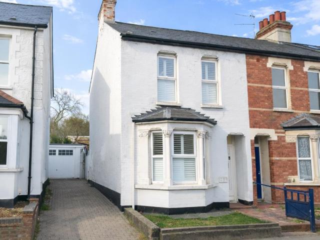 Apartment In Godstone Road, Whyteleafe Cr3
