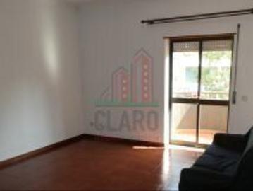Apartment in good condition 1 bedrooms for rent Coimbra furnished, kitchen