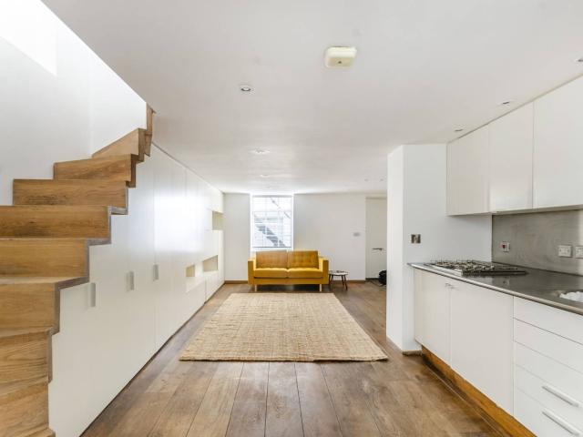 apartment in Goodge Place