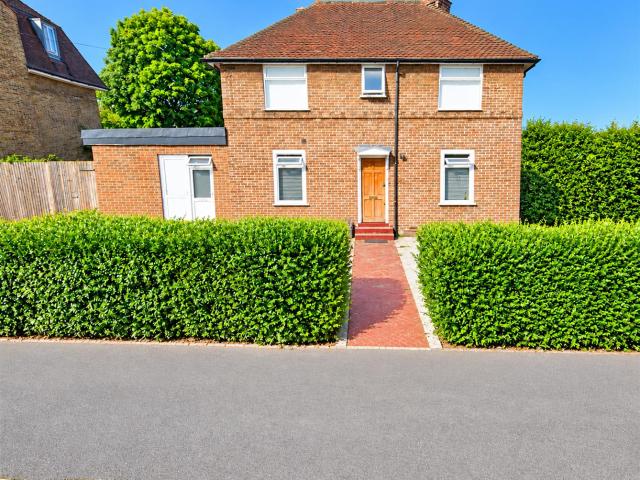 Apartment In Gilton Road, London Se6