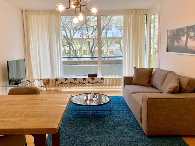 Apartment in Glockenturmstraße, Berlin for 75 m² with 3 bedrooms