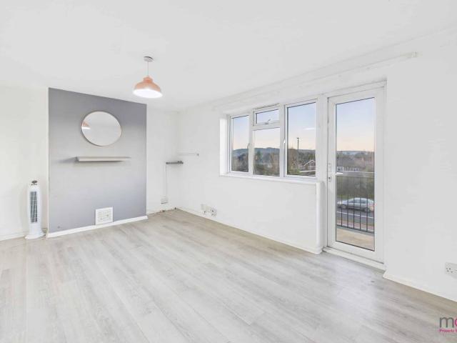apartment in Gloucester Road, Cheltenham, GL51