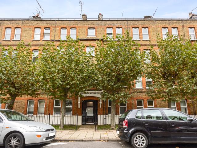 apartment in Graham Mansions, PP510, Hackney, E8
