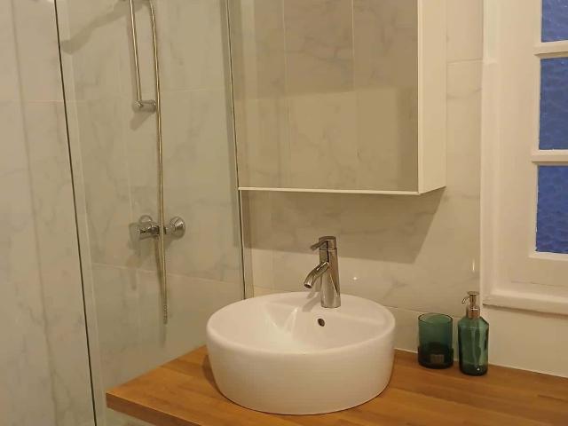 Apartment in Grand Rue, Nîmes for 100 m² with 2 bedrooms