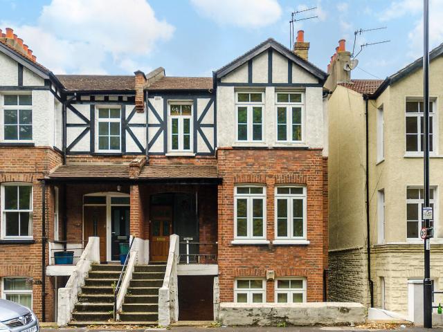 apartment in Grange Road