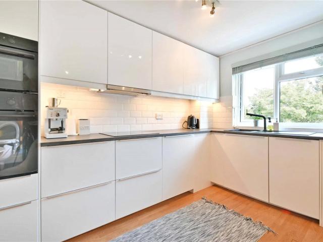 apartment in Granville Road Childs Hill, NW2