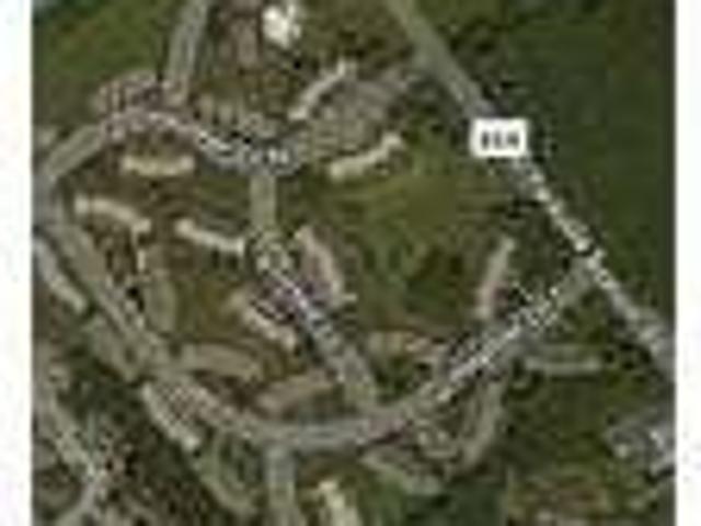 Apartment in great location. Carport parking!