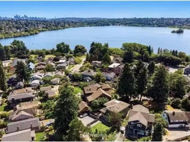 Apartment in Green Lake