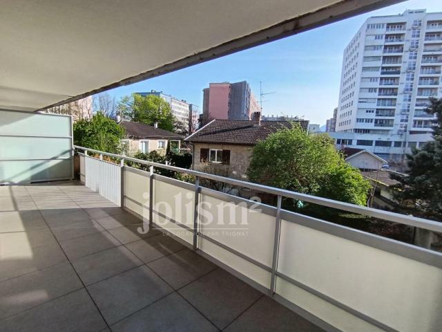 apartment in Grenoble 38100
