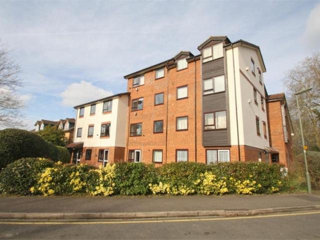 apartment in Gresham Road, Staines upon Thames, Surrey