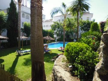 Apartment in Guadalmina Baja