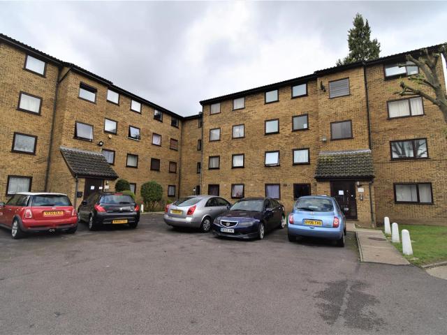 apartment in Gurney Close, Barking United Kingdom