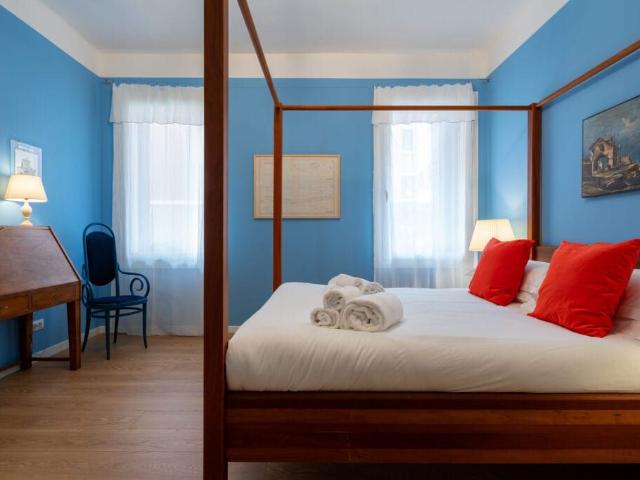 Apartment in Dorsoduro, Venice, Venice Amsterdam Apartments for Rent